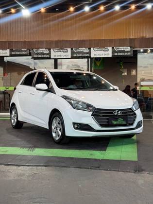 HYUNDAI HB20 1.6 COMFORT PLUS 16V FLEX 4P AUTOMÁTICO HYUNDAI HB20 1.6 COMFORT PLUS 16V FLEX 4P AUTOMÁTICO